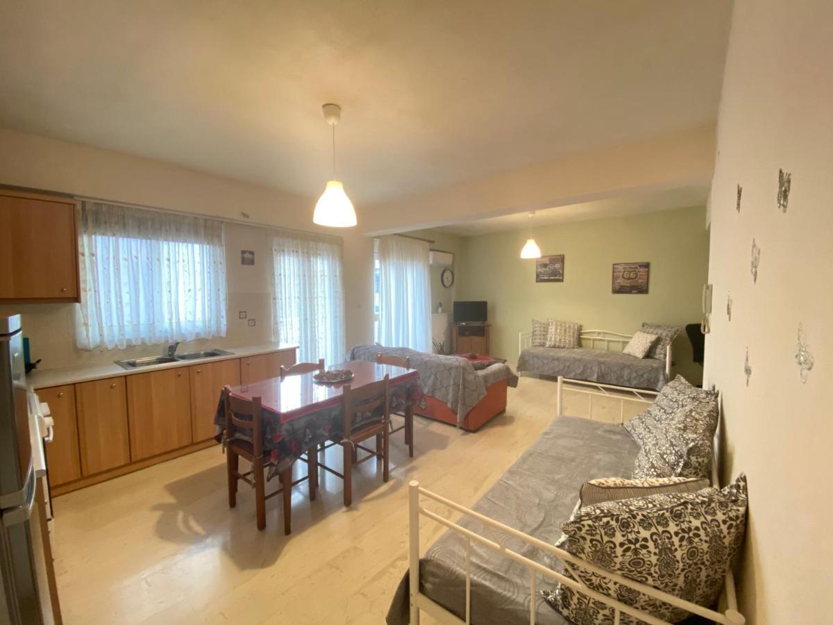 Διαμέρισμα 65 Τμ Στην Καρδιά Της Πόλης Trípoli Exterior foto